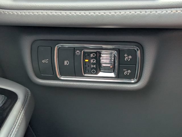 Used 2021 Lincoln Aviator Reserve w/ Equipment Group 201A RWD image 19