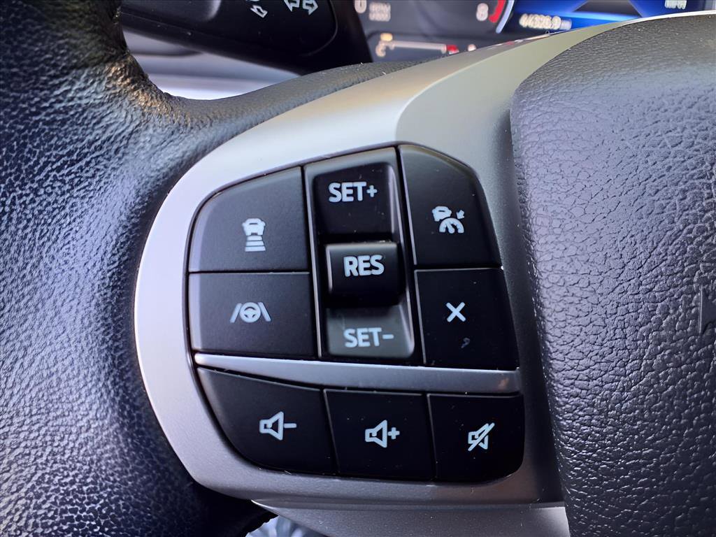 Used 2022 Ford Explorer XLT w/ Equipment Group 202A image 23