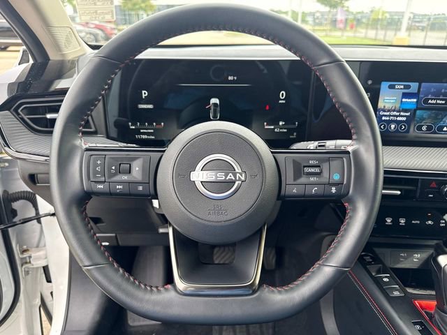Used 2025 Nissan Kicks SR FWD image 28