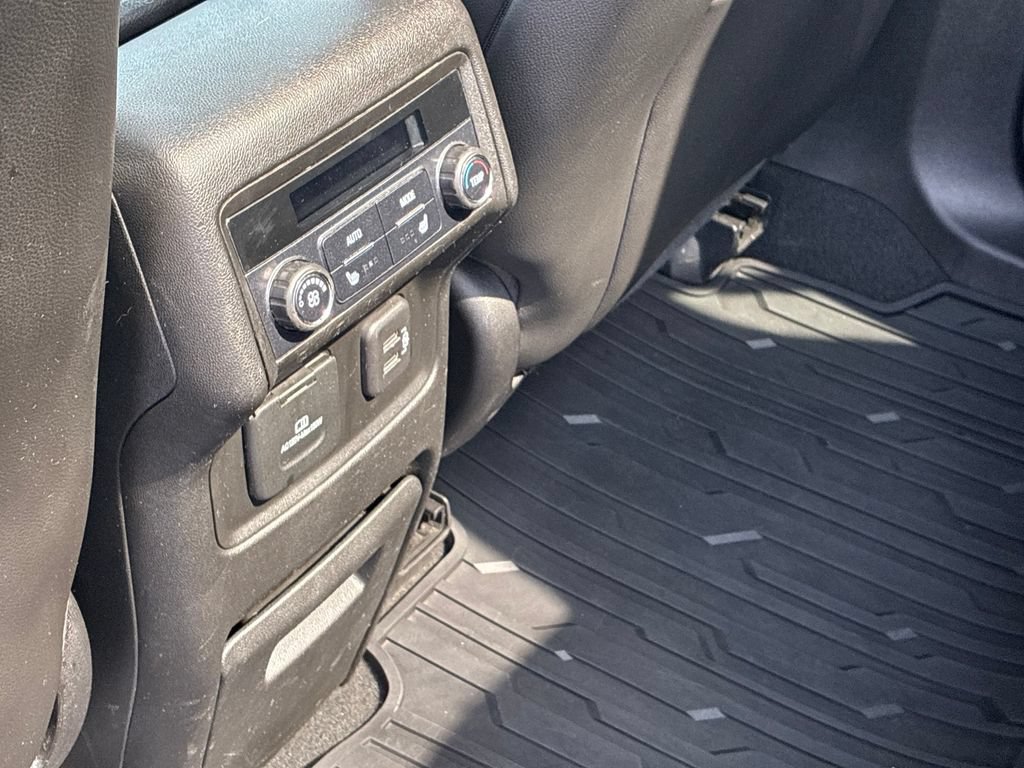 Used 2018 GMC Acadia Denali w/ LPO, Protection Package AWD/4WD image 28