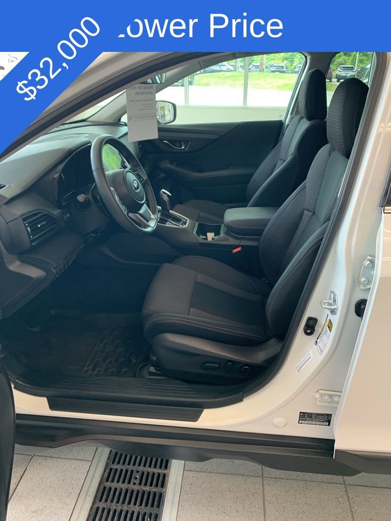 Certified 2025 Subaru Outback Premium AWD/4WD image 3