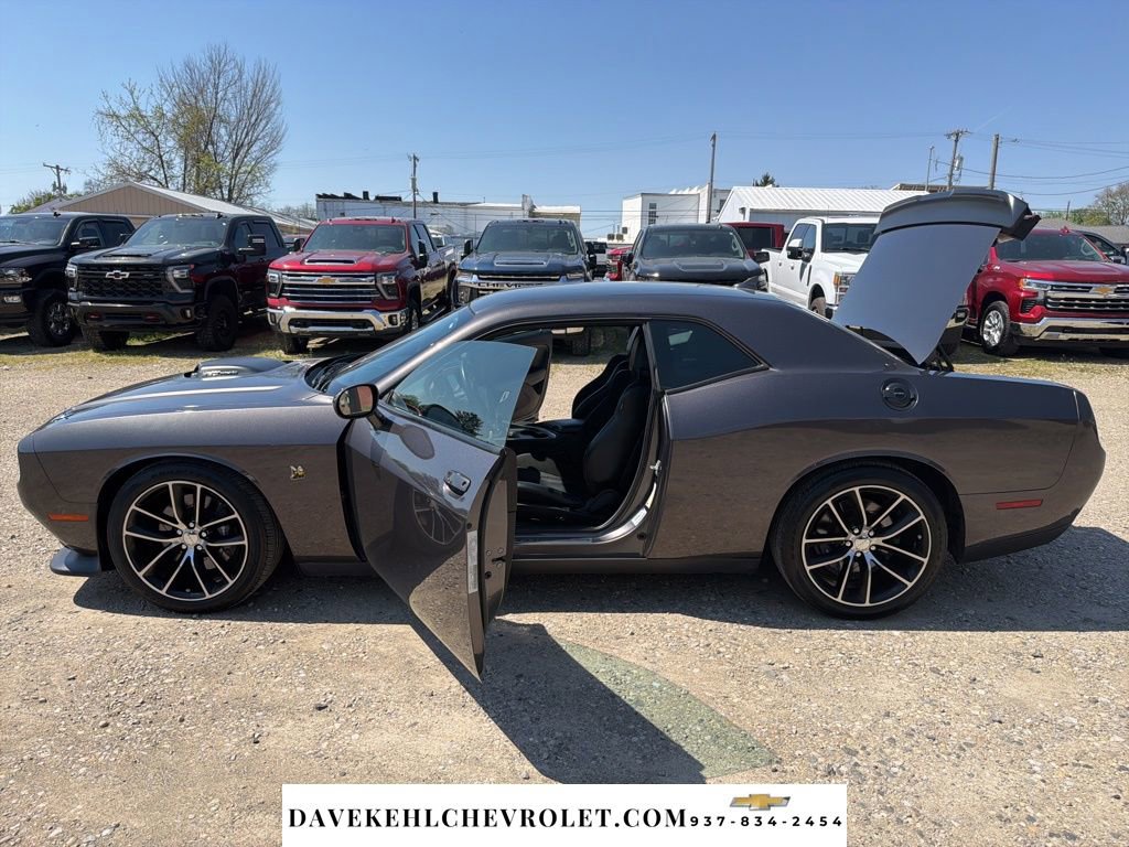 Used 2016 Dodge Challenger R/T Scat Pack image 25
