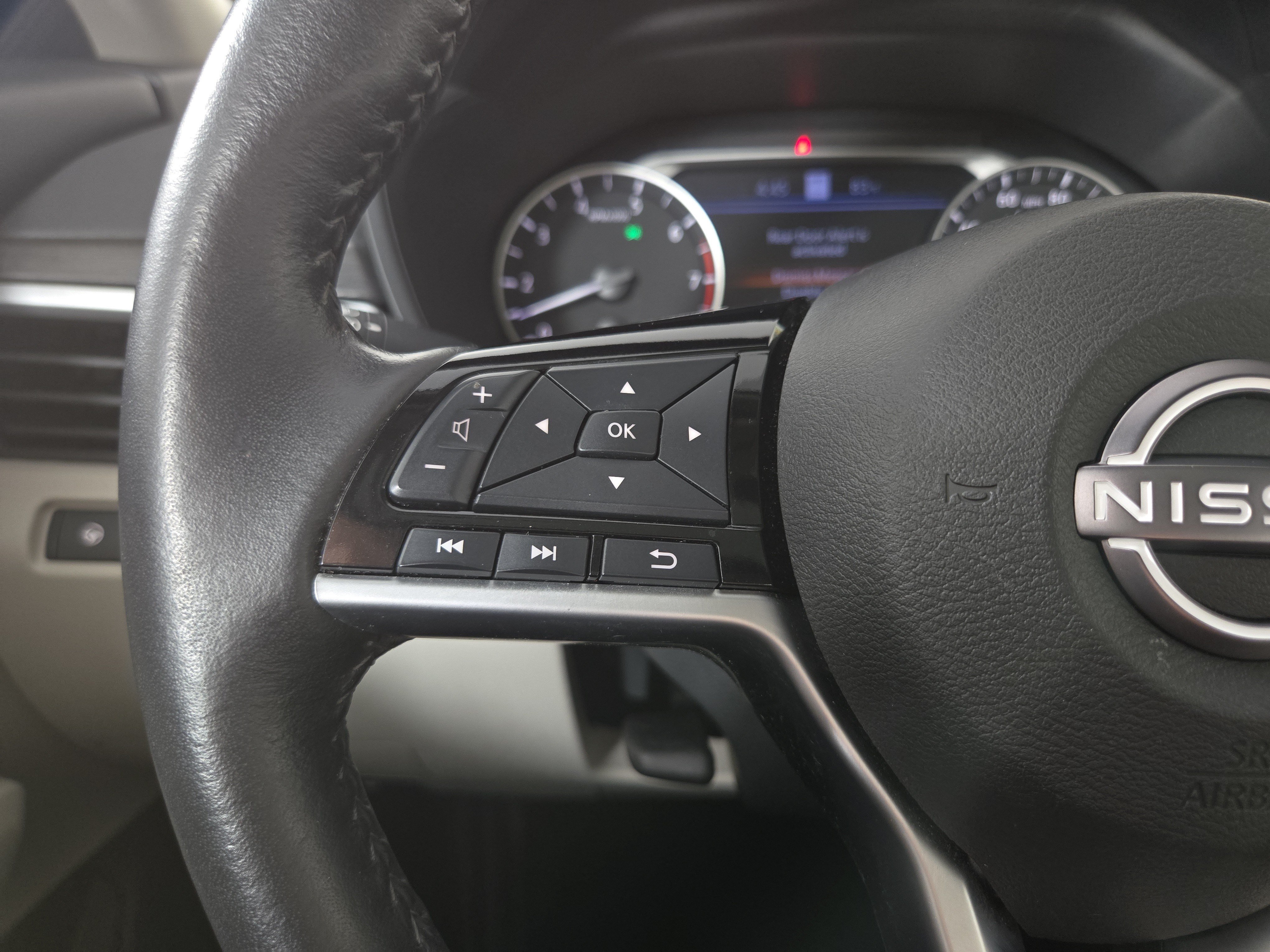 Used 2023 Nissan Altima 2.5 SL AWD/4WD image 15