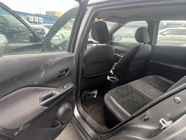 Used 2018 Nissan Kicks S image 15