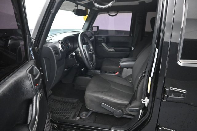 Used 2016 Jeep Wrangler Unlimited Sport w/ Quick Order Package 24S AWD/4WD image 9