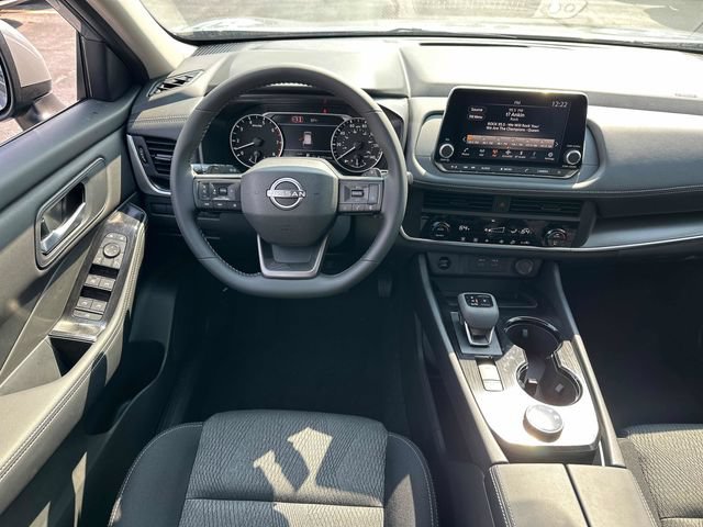 New 2026 Nissan Rogue SV AWD/4WD image 31