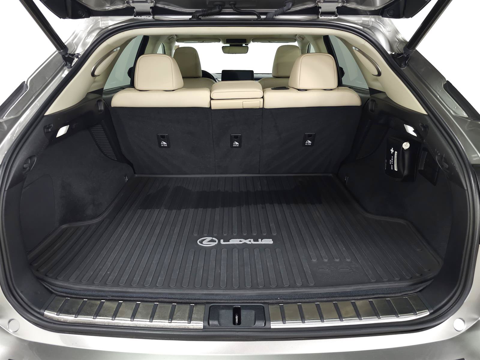 Used 2021 Lexus RX 450h AWD w/ Luxury Package image 8
