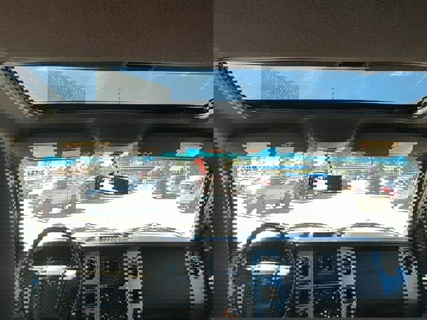 Used 2016 Ford Expedition EL XLT image 14