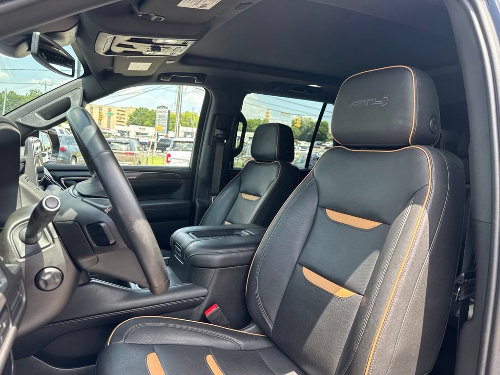 Used 2023 GMC Yukon AT4 AWD/4WD image 14