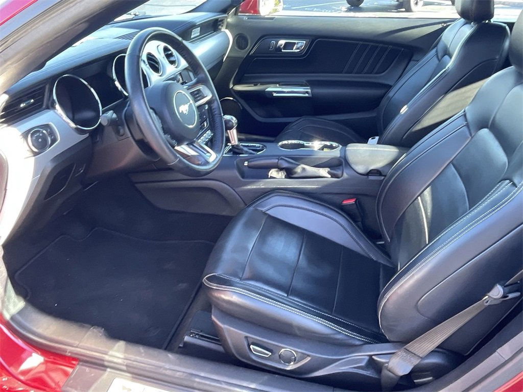 Used 2017 Ford Mustang GT Premium w/ Equipment Group 401A image 8