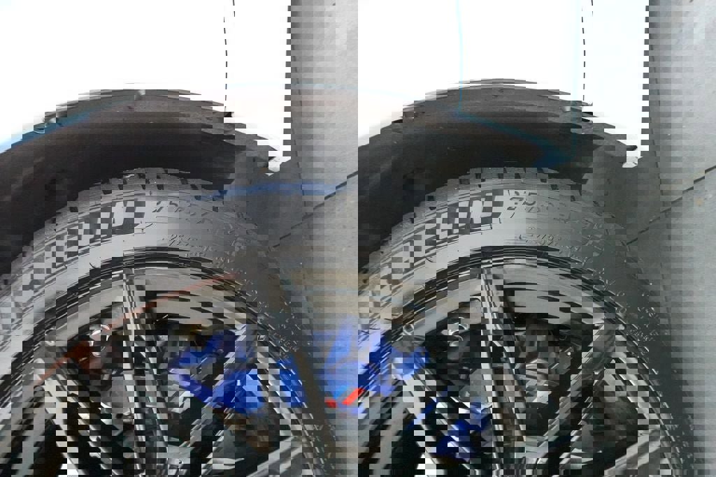 Used 2023 BMW M2 RWD image 28