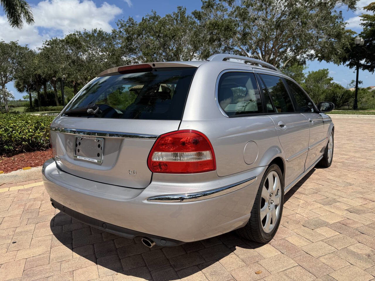 Used 2005 Jaguar X-TYPE 3.0 AWD/4WD image 2