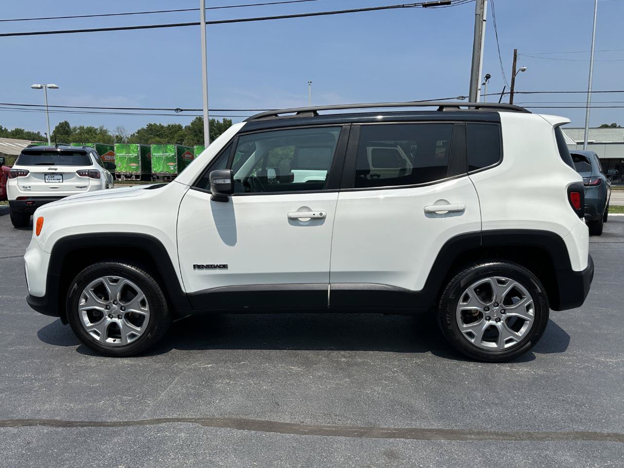 Used 2020 Jeep Renegade Limited w/ UConnect 8.4 Nav Group AWD/4WD image 9