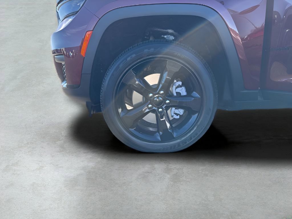 New 2025 Jeep Grand Cherokee L Altitude image 39
