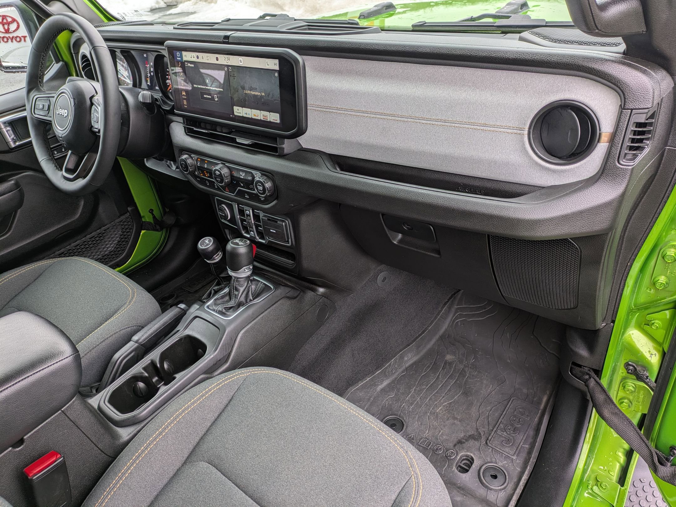 Used 2025 Jeep Wrangler Unlimited Sport image 21