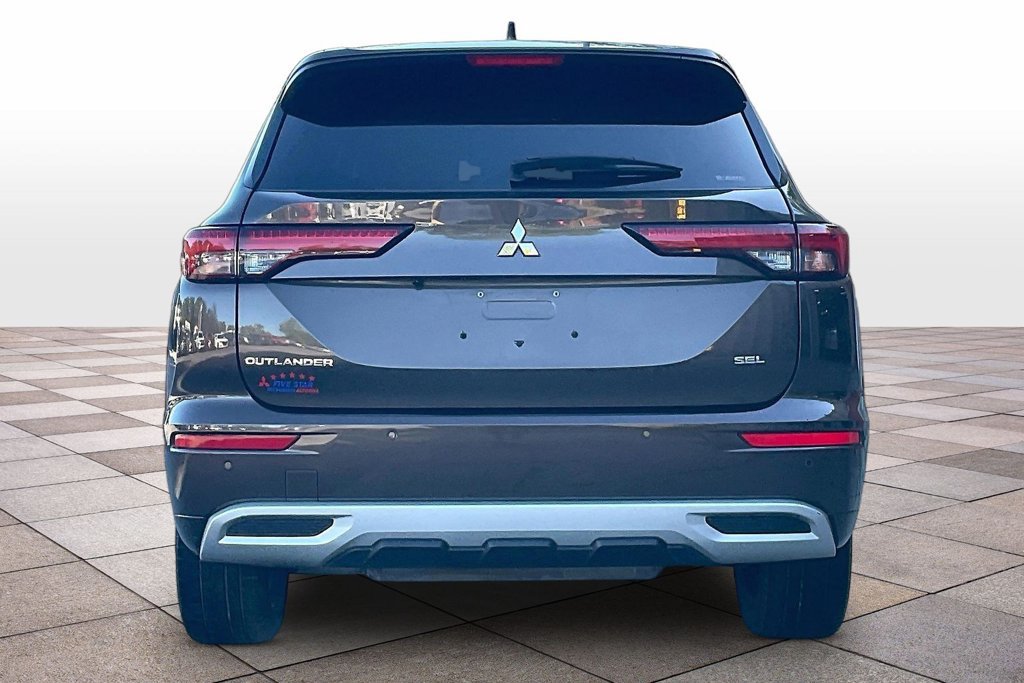 Used 2022 Mitsubishi Outlander SEL AWD/4WD image 4