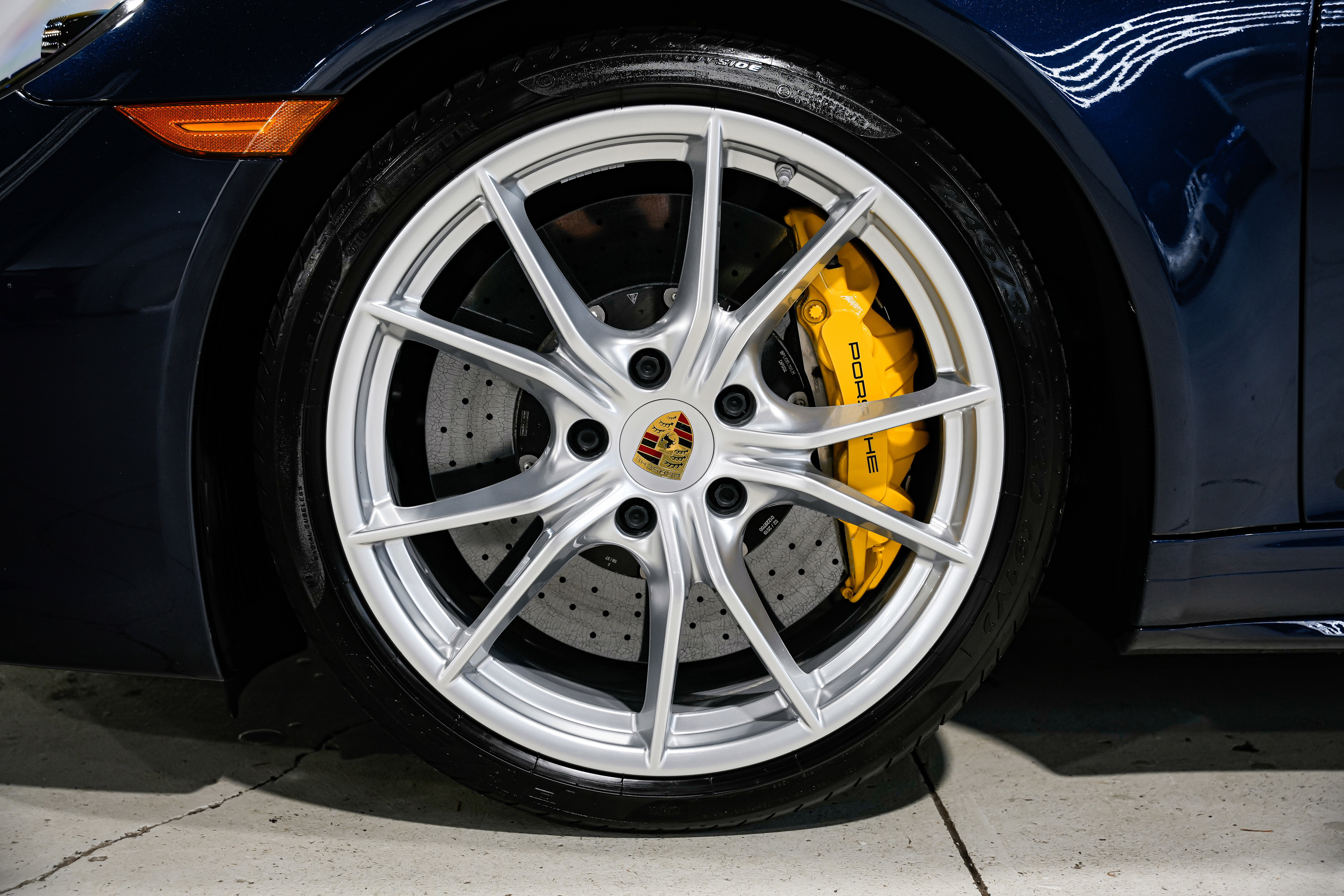 Used 2019 Porsche 911 Targa 4 GTS image 48