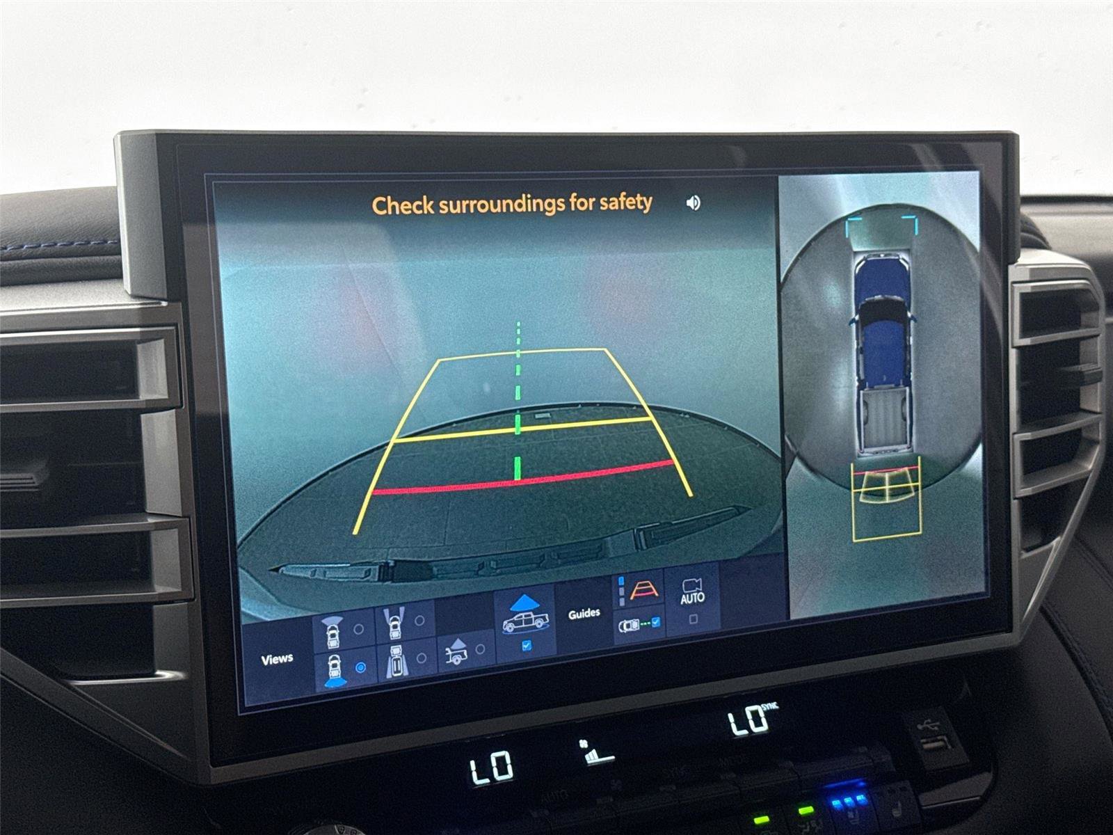 Used 2025 Toyota Tundra Platinum image 27