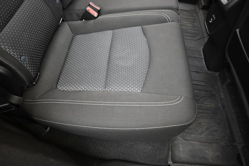 Used 2023 GMC Terrain SLE w/ Driver Convenience Package AWD/4WD image 16
