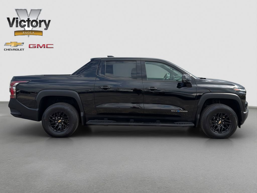 Used 2025 Chevrolet Silverado EV LT image 7