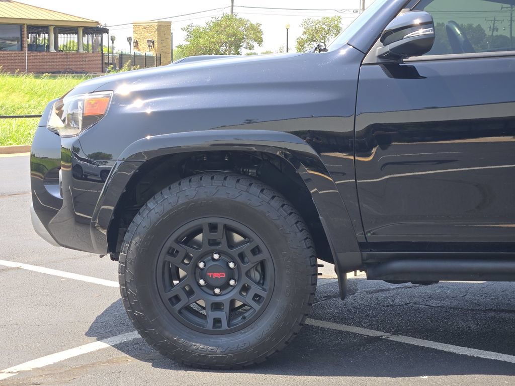 Used 2024 Toyota 4Runner TRD Off-Road Premium w/ Moonroof Package AWD/4WD image 8