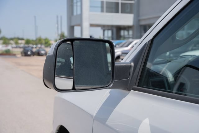 Used 2018 RAM 3500 Tradesman w/ Chrome Appearance Group AWD/4WD image 16