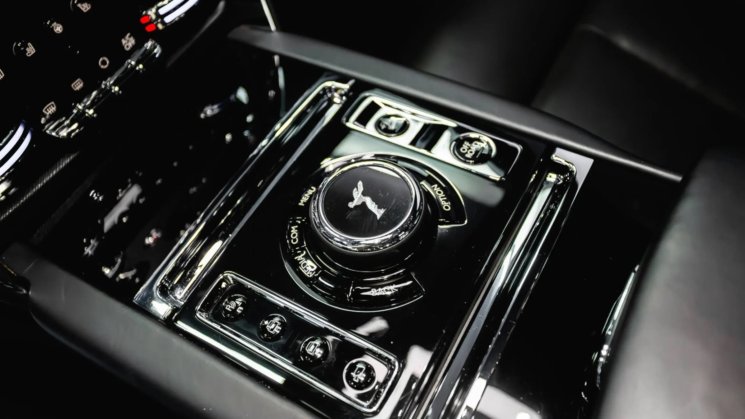 Used 2021 Rolls-Royce Cullinan AWD/4WD image 33