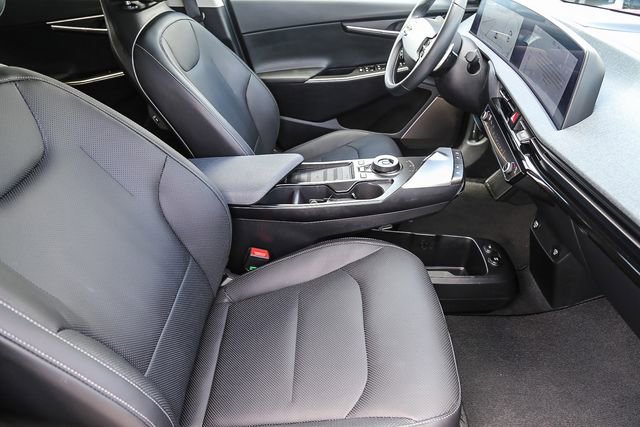 Used 2024 Kia EV6 Wind RWD image 18