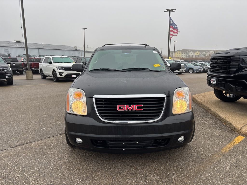 Used 2012 GMC Yukon SLT w/ SLT-2 Equipment Package image 2
