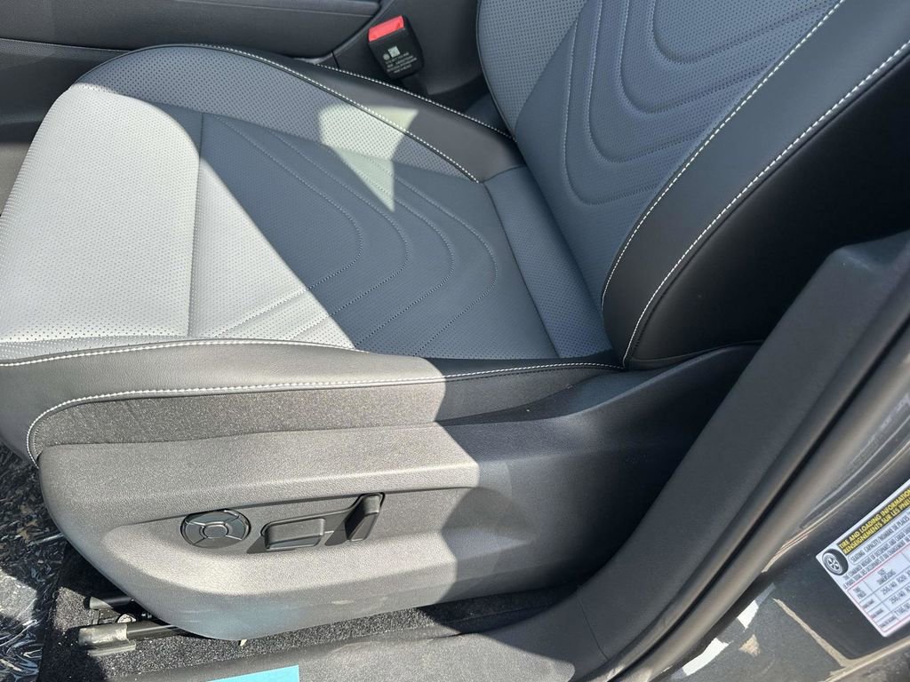 New 2026 Volkswagen Tiguan SE R-Line image 16