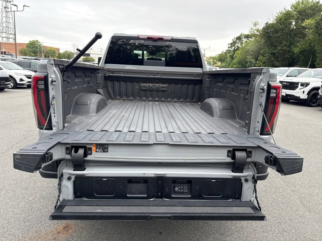Used 2025 GMC Sierra 2500 AT4X w/ AT4X AEV Edition AWD/4WD image 72
