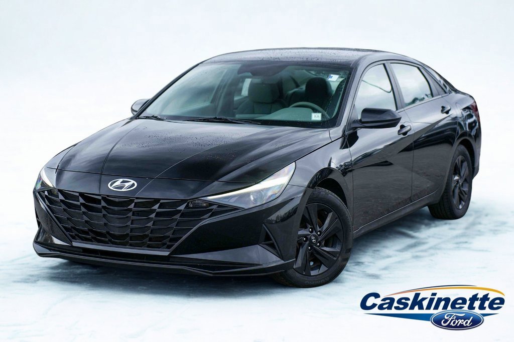 Used 2022 Hyundai Elantra SEL image 1