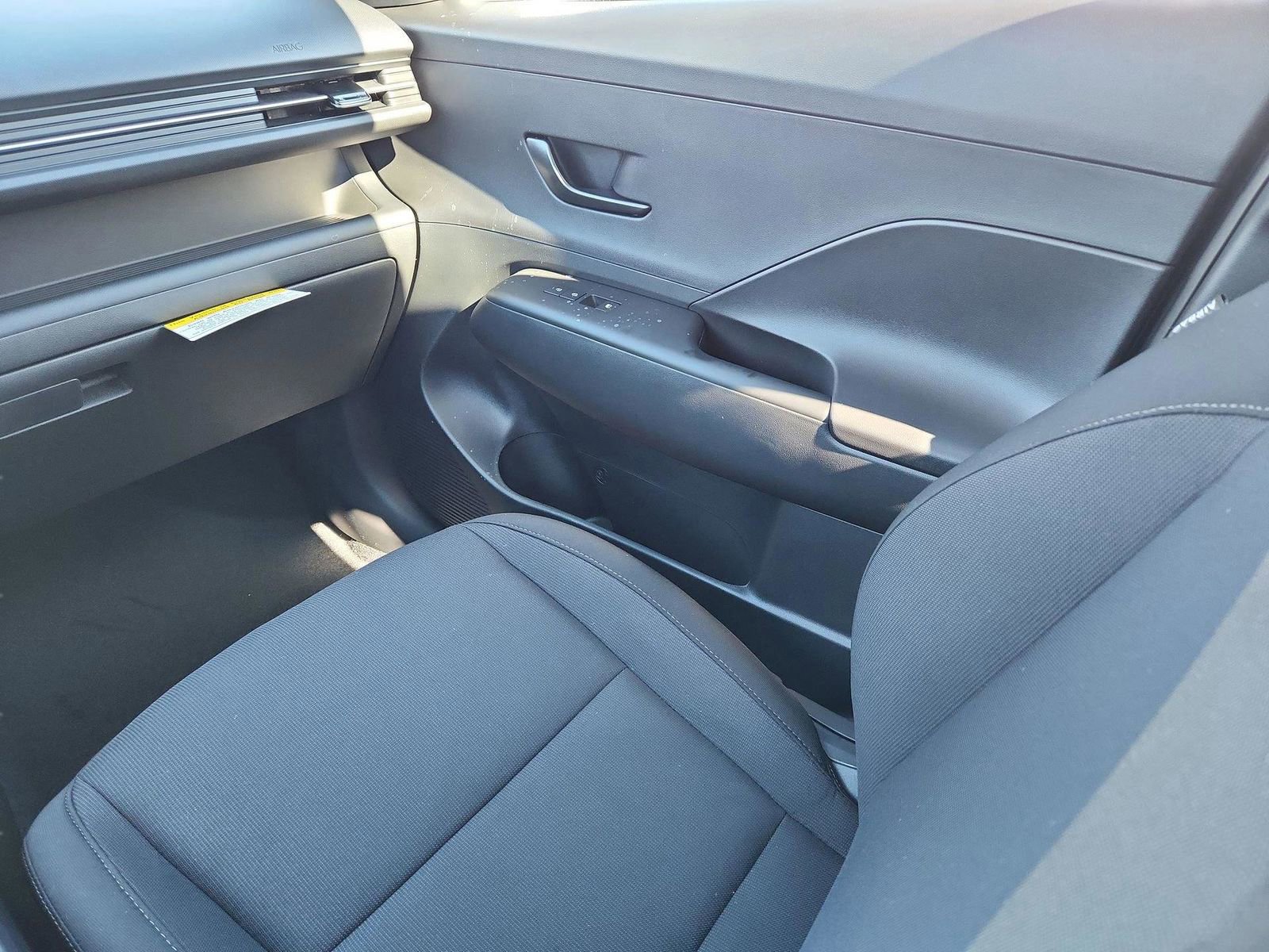 New 2026 Hyundai Kona SE image 14