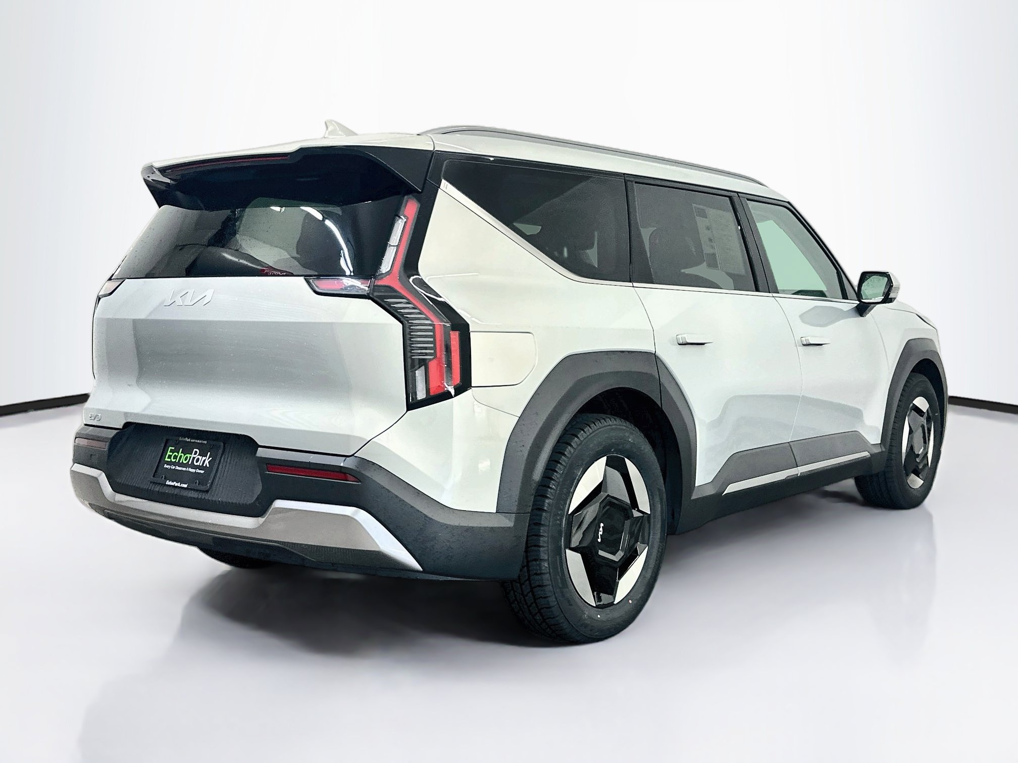 Used 2024 Kia EV9 Wind AWD/4WD image 9