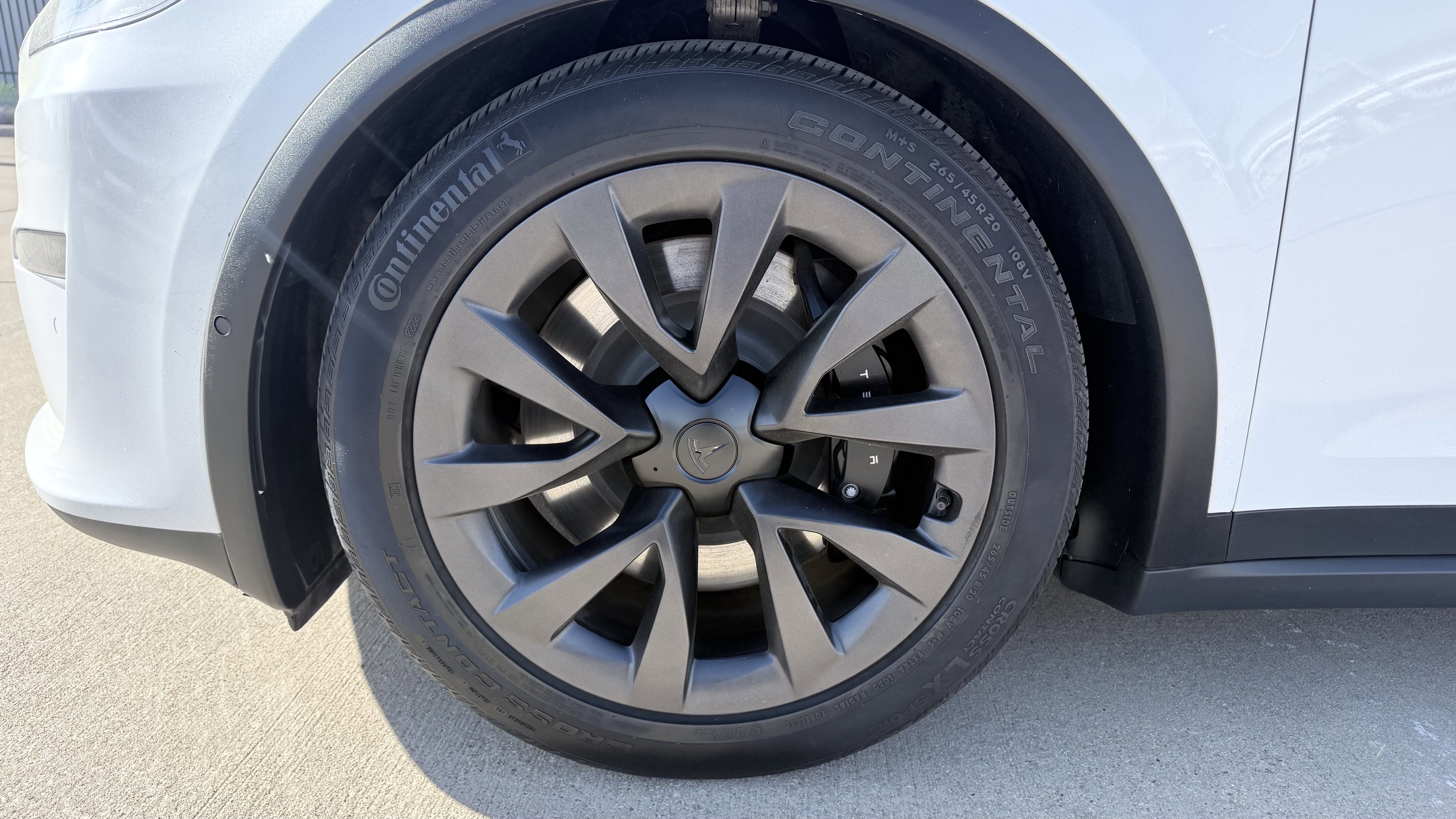 Used 2023 Tesla Model X Plaid image 17