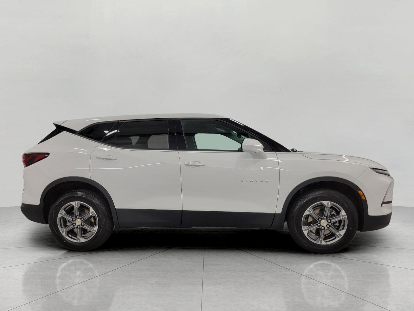 Used 2023 Chevrolet Blazer LT w/ LPO, Floor Liner Package AWD/4WD image 11