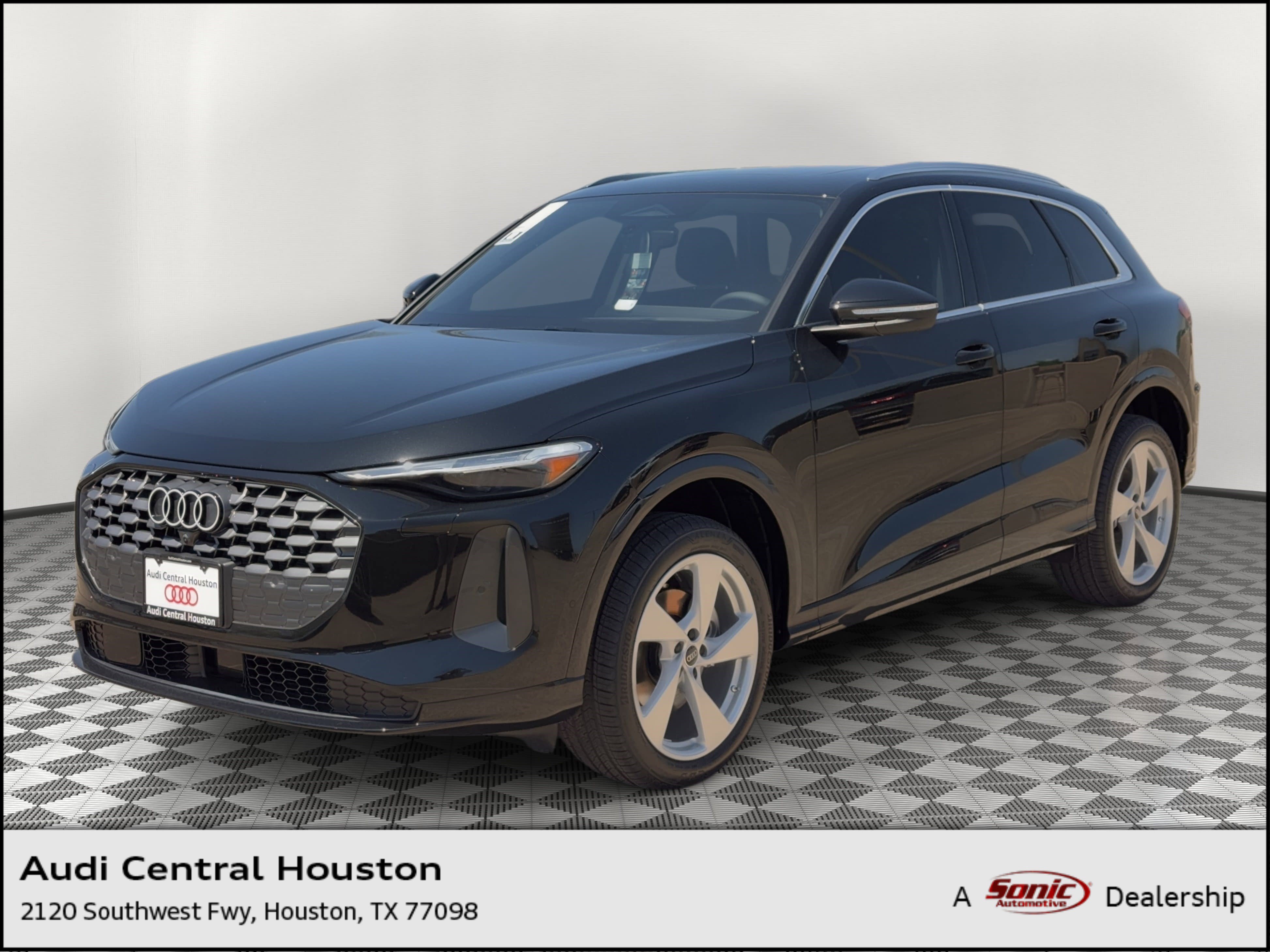 New 2026 Audi Q5 Premium Plus image 1