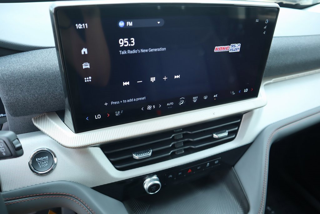 New 2025 Ford Explorer Active w/ Active Comfort Package image 4