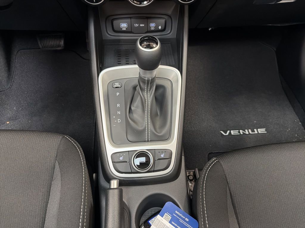 Used 2026 Hyundai Venue SEL FWD image 21