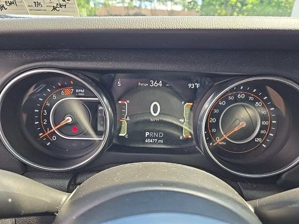 Used 2021 Jeep Wrangler Unlimited Sahara AWD/4WD image 13