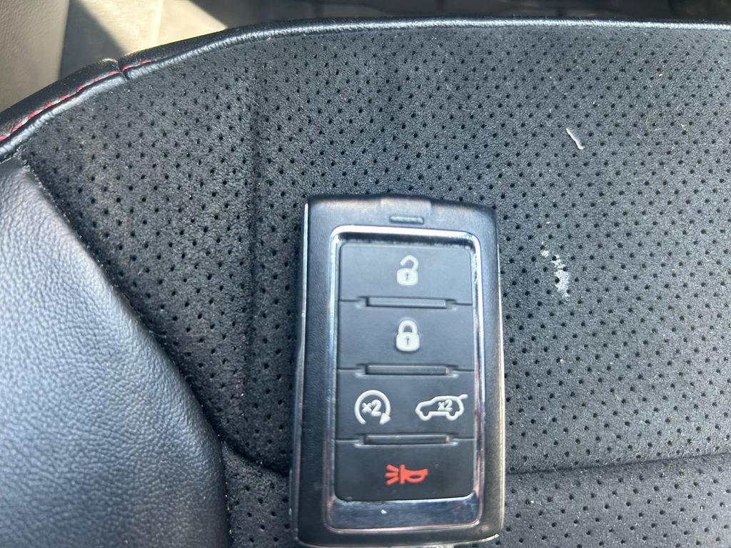 Certified 2022 Jeep Grand Cherokee Trailhawk AWD/4WD image 34