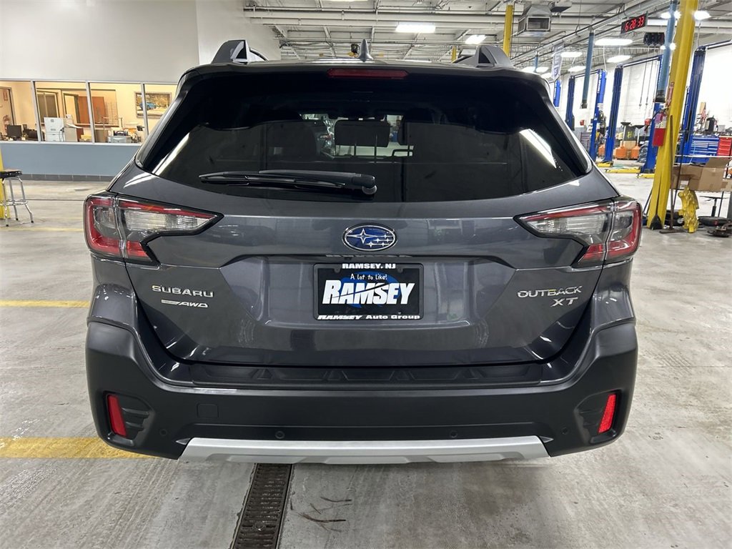 Certified 2022 Subaru Outback Limited XT image 7