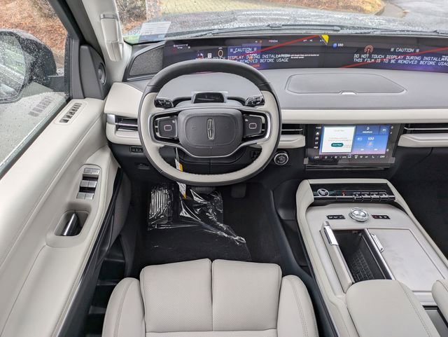 New 2026 Lincoln Navigator Reserve AWD/4WD image 15