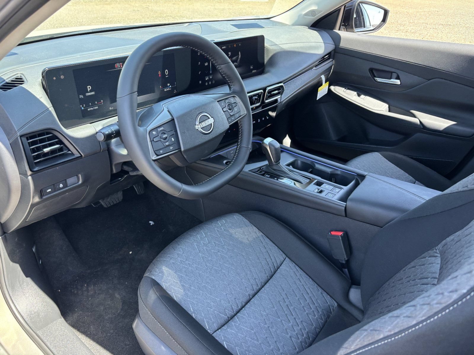 New 2026 Nissan Sentra SV w/ SV Convenience Package FWD image 31