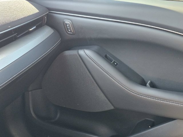 Used 2023 Ford Mustang Mach-E Select RWD image 17