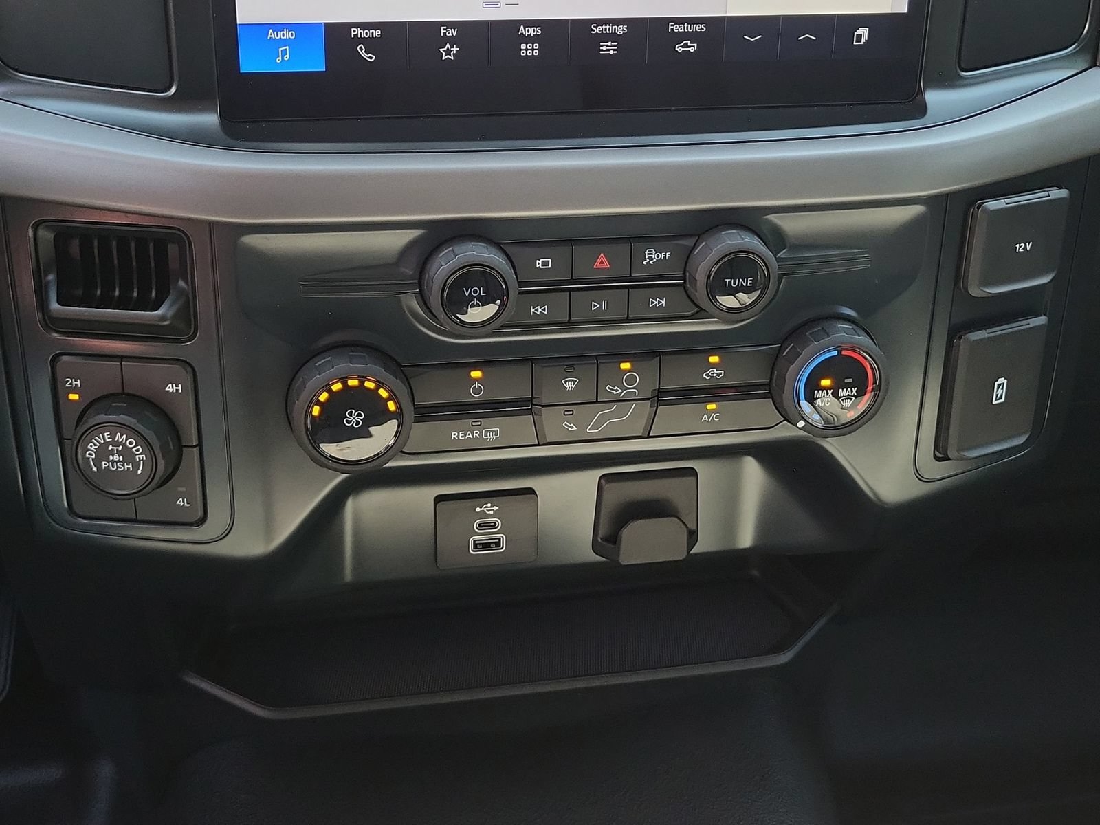 Used 2025 Ford F150 XL w/ Equipment Group 103A High AWD/4WD image 32