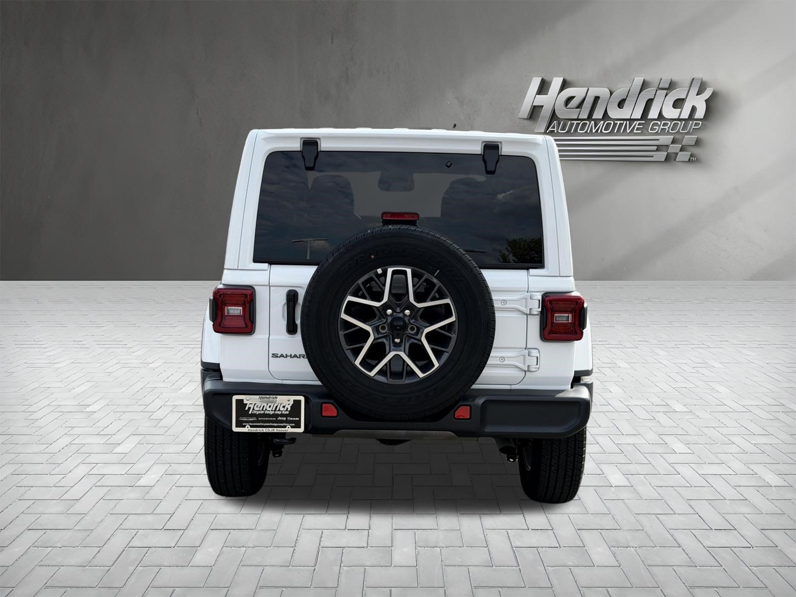 Used 2026 Jeep Wrangler Unlimited Sahara AWD/4WD image 9