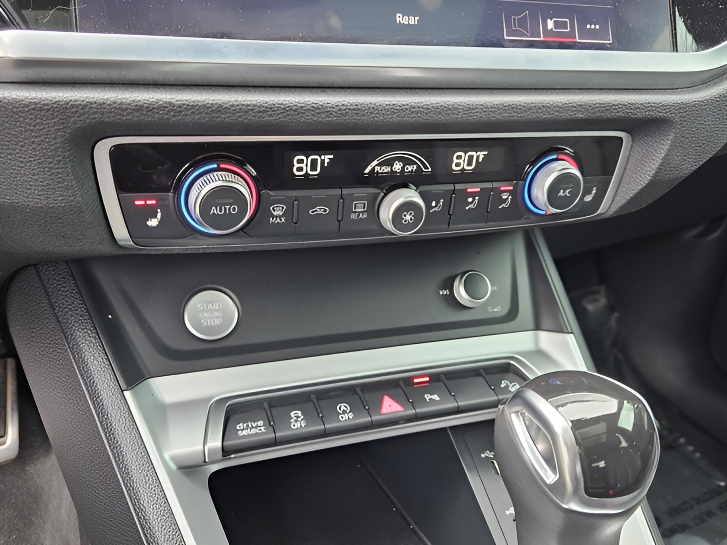 Used 2020 Audi Q3 2.0T Premium w/ Convenience Package image 21