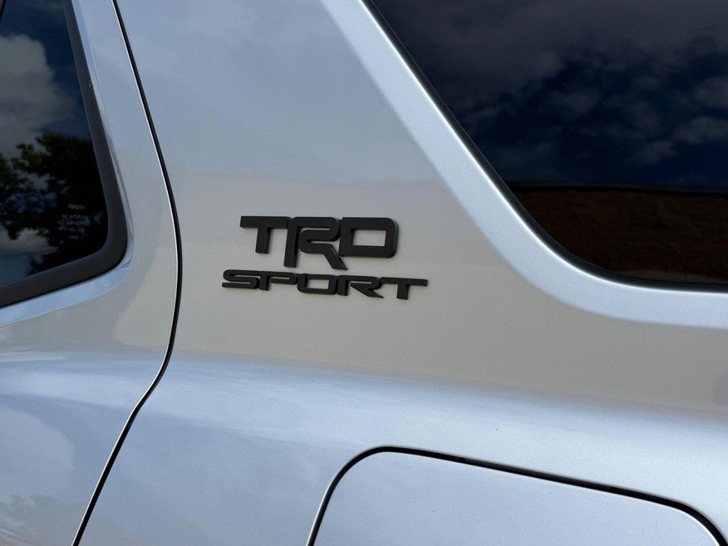 Used 2025 Toyota 4Runner TRD Sport AWD/4WD image 8