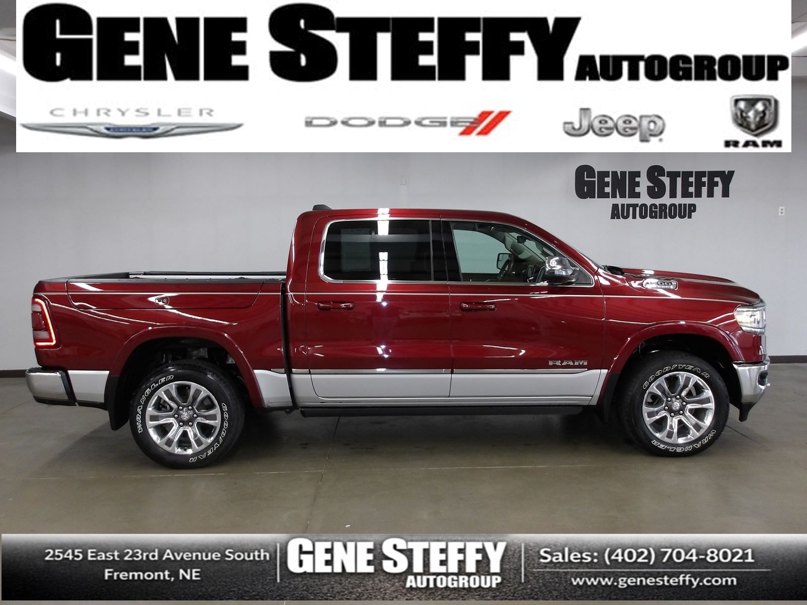 Used 2023 RAM 1500 Limited AWD/4WD image 1